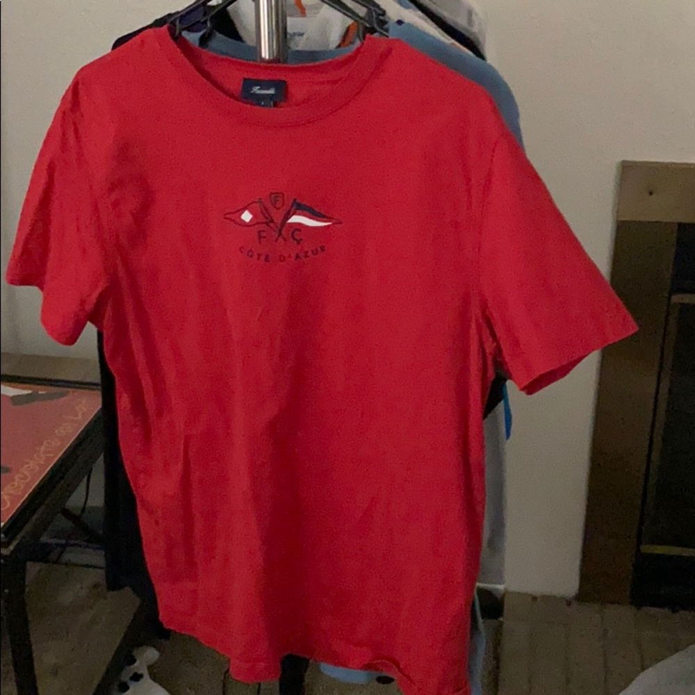 Facconable shirt size large red